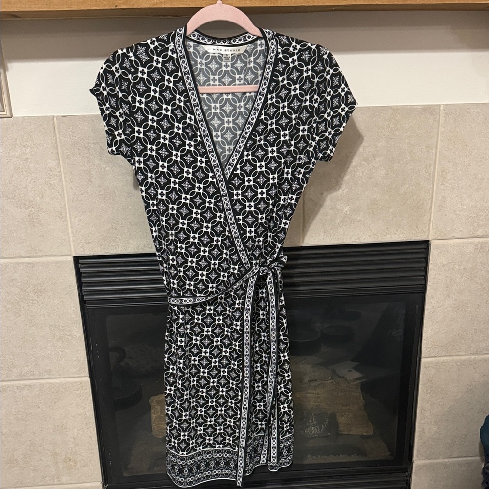 Max Studio Black & White Geometric Wrap Midi Dress
